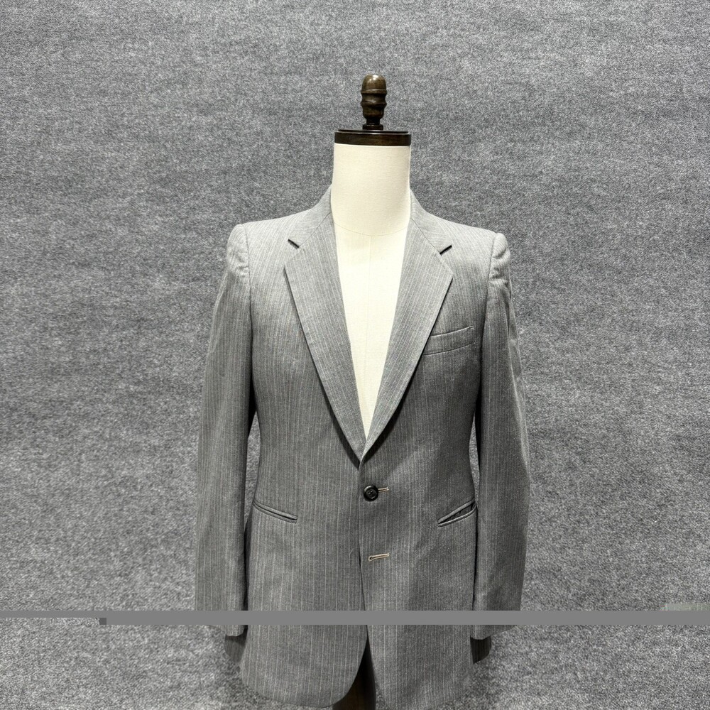 Pierre Balmain Paris Vintage Gray Pinstripe Wool Blazer Sport Coat Tailored Mens